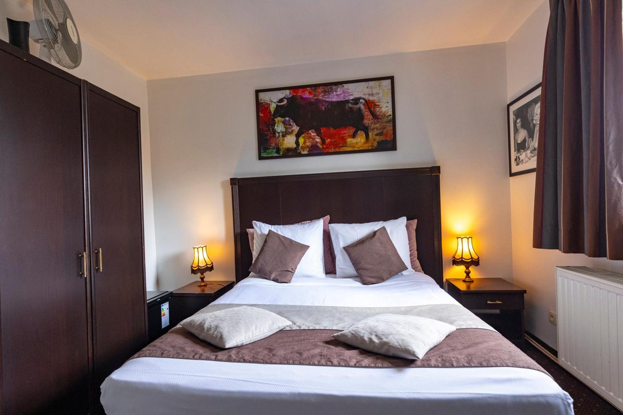 Hotel Malon Льовен Екстериор снимка